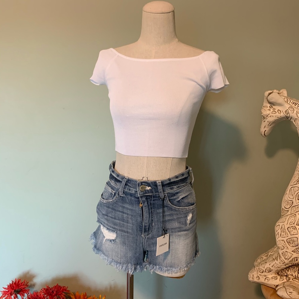 White crop top